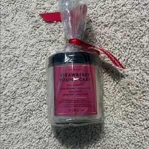 Bath & Body Works Strawberry Pound Cake Candle